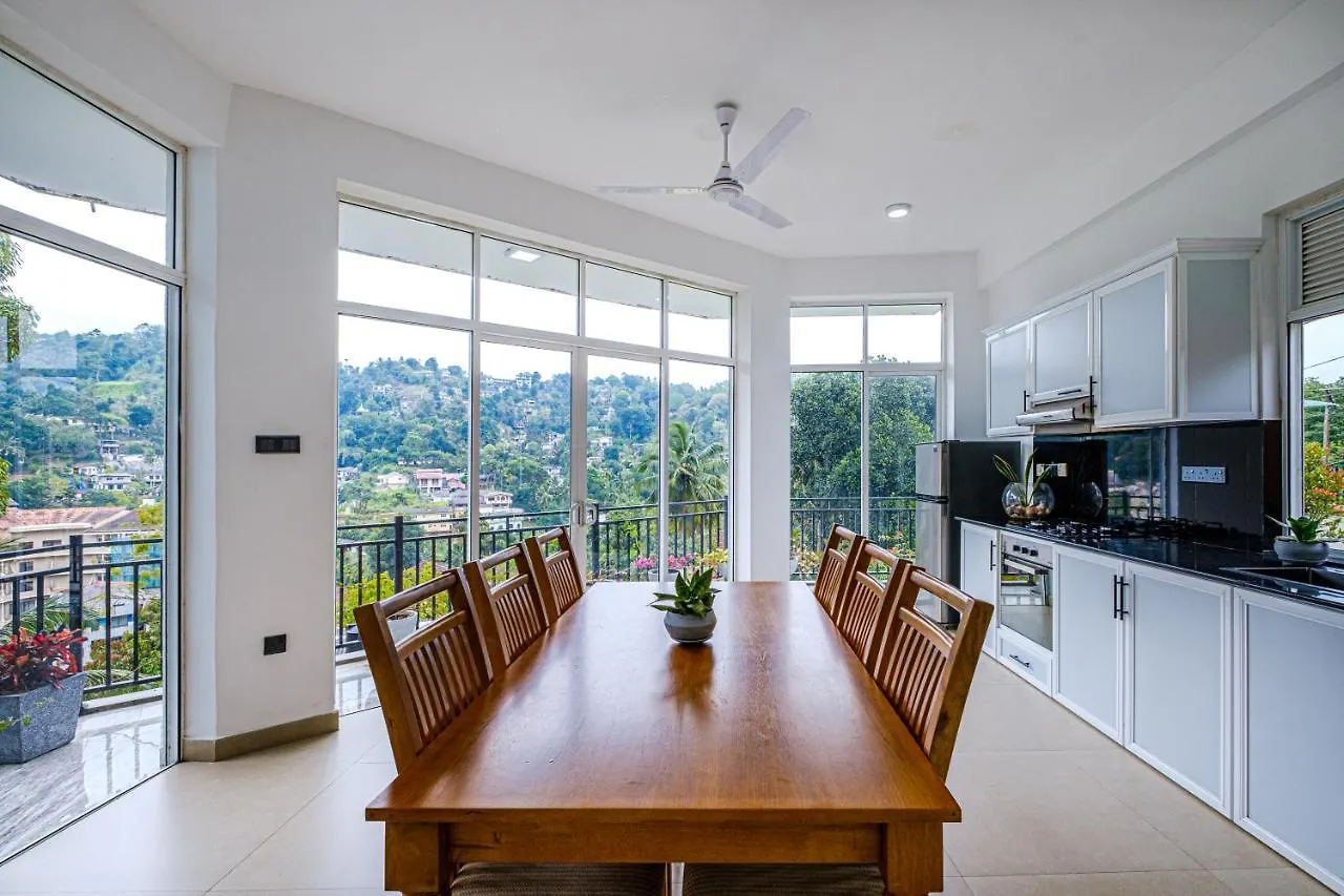 Queens Mount Ridge Kandy Hotel