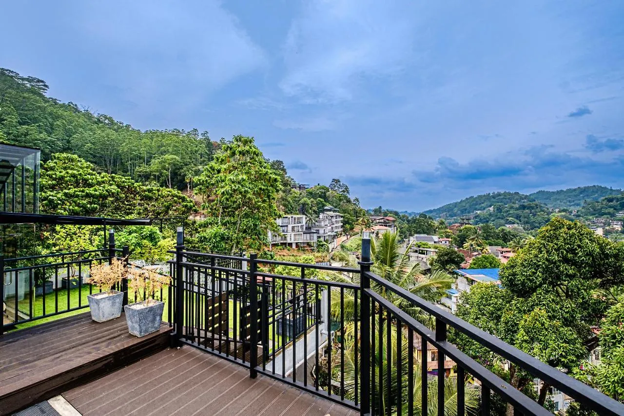 ** Hotel Queens Mount Ridge Kandy Sri Lanka