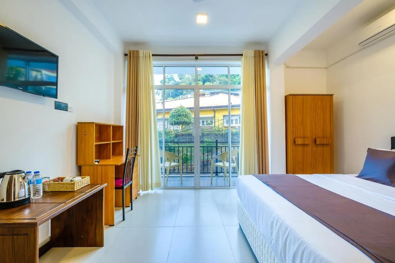 Queens Mount Ridge Kandy Hotel